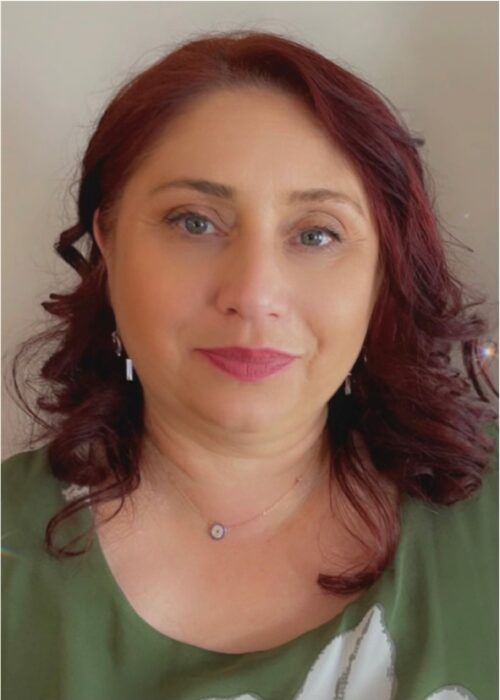 Nina Cifonelli, Centre Coordinator